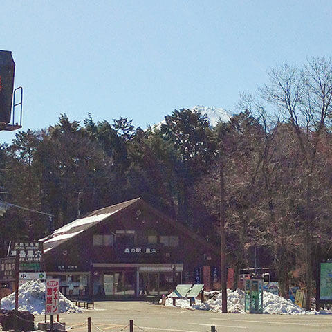 そのまんま穴場ですが、穴場ではなく超人気の富士五湖観光スポットです。