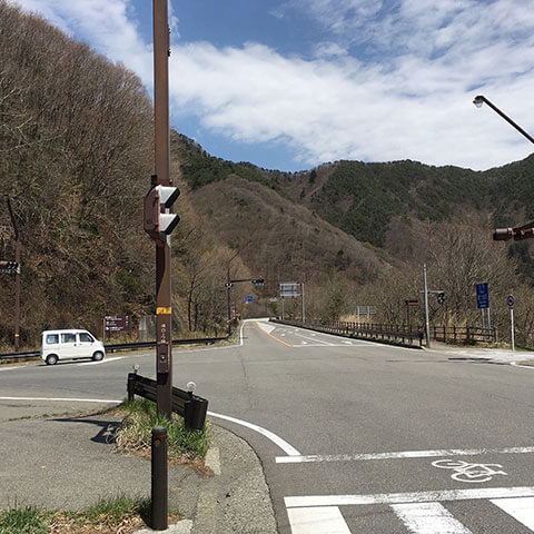精進湖民宿村からことぶきまでの行き方 アクセスは?