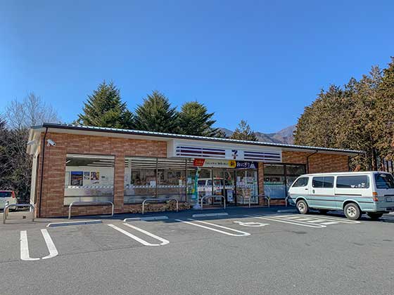 【静岡デイズ万野原店】ホームセンター、ドラックストア、コンビニあり